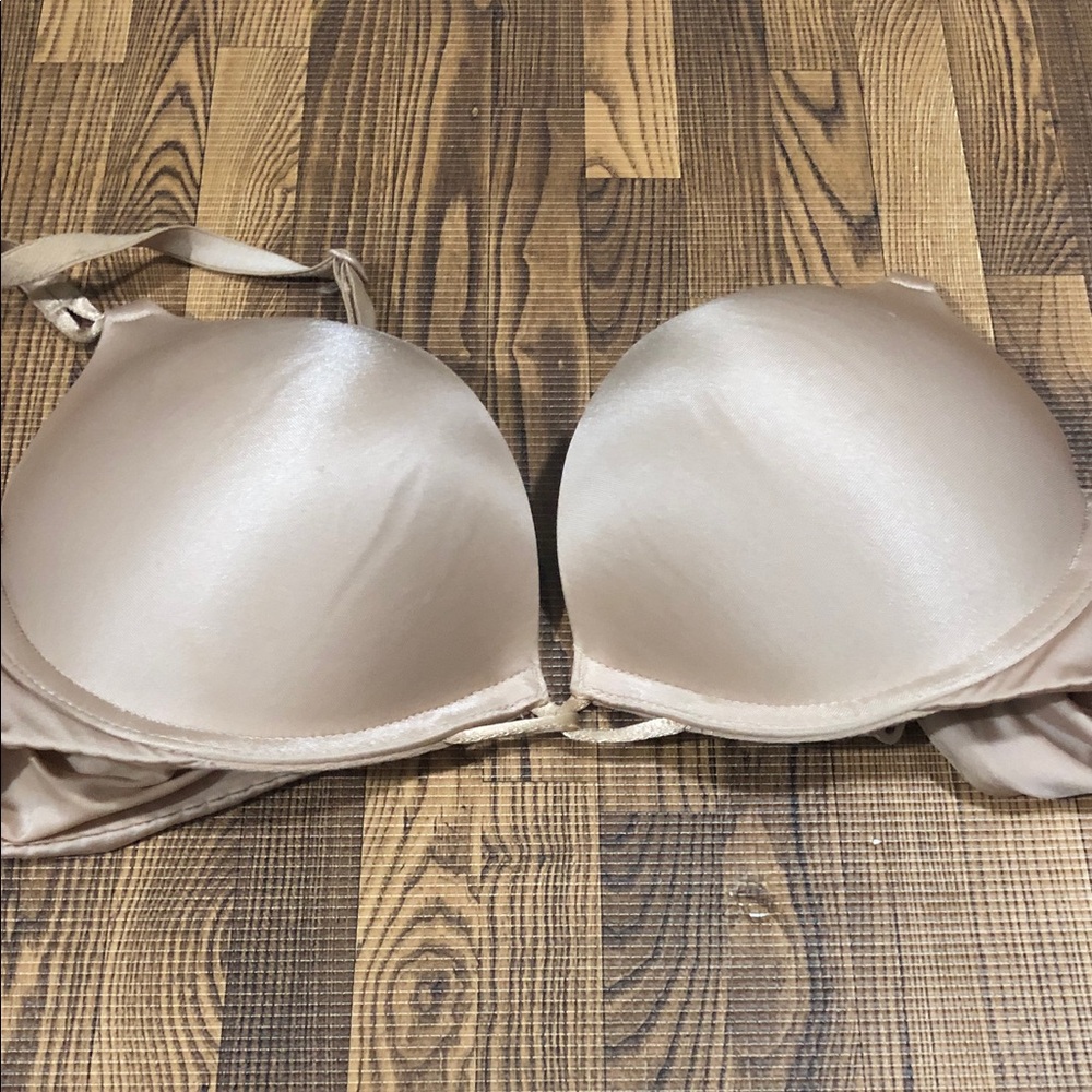 Victoria's Secret Beige Light Nude Push-Up Bra